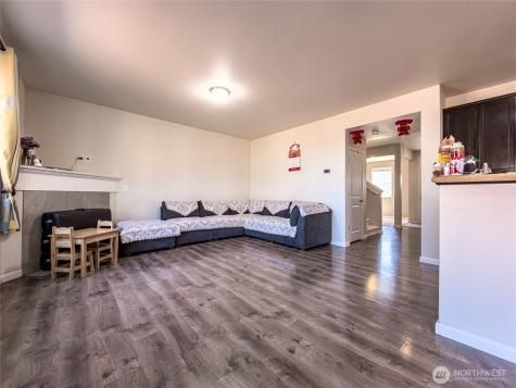 6713 140th Street Ct E Puyallup WA 98373