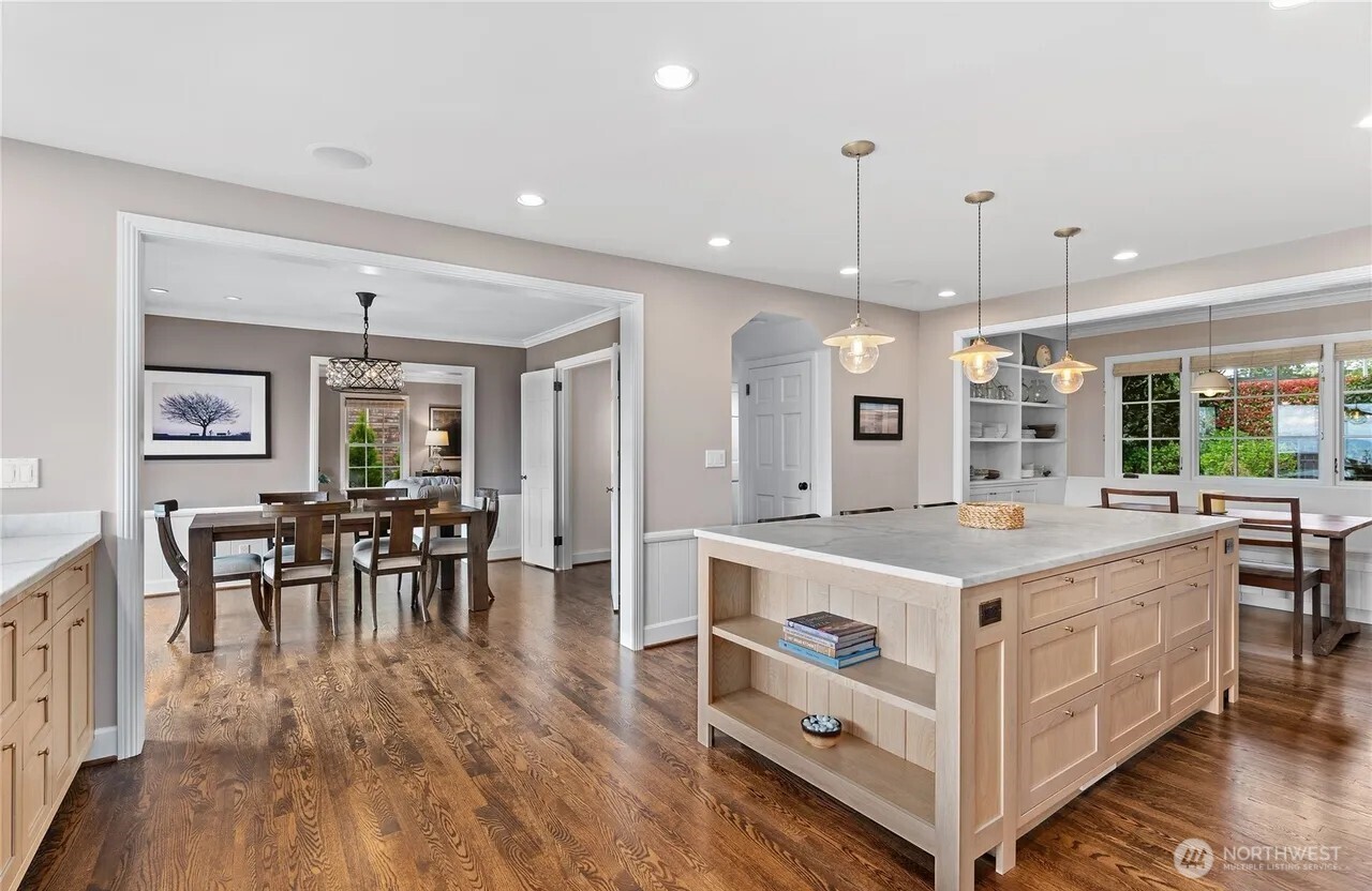 7044 50th Avenue NE Seattle WA 98115