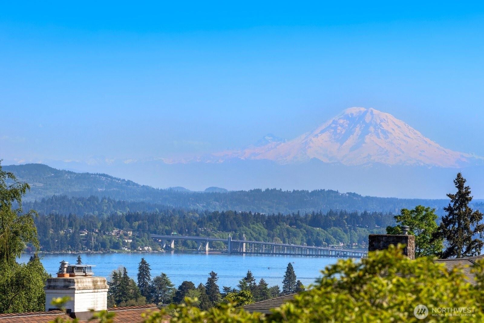 7044 50th Avenue NE Seattle WA 98115