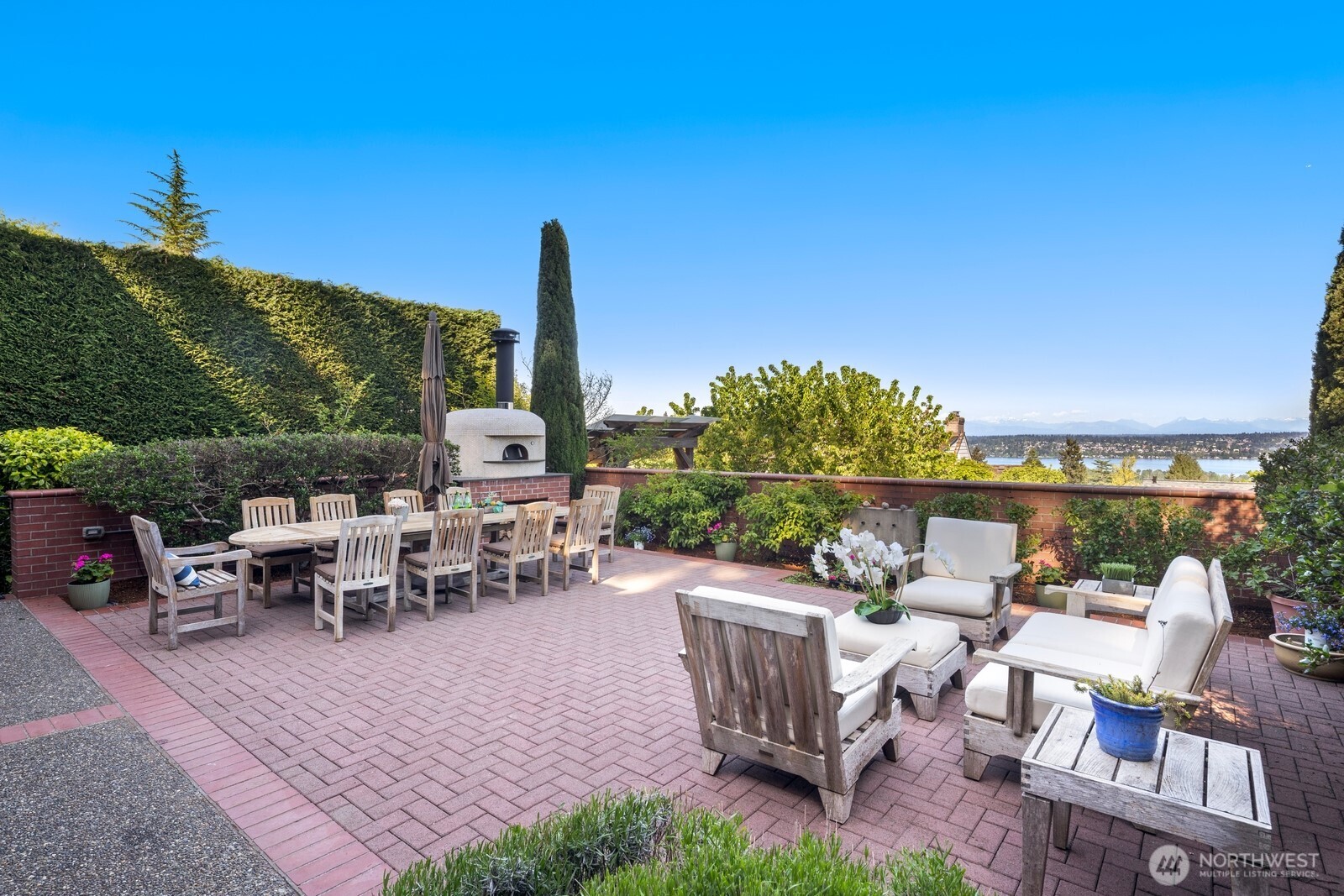 7044 50th Avenue NE Seattle WA 98115