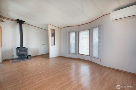 700 NW Crosby Avenue Oak Harbor WA 98277