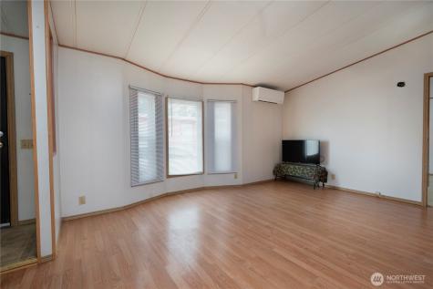 700 NW Crosby Avenue Oak Harbor WA 98277