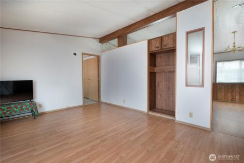 700 NW Crosby Avenue Oak Harbor WA 98277