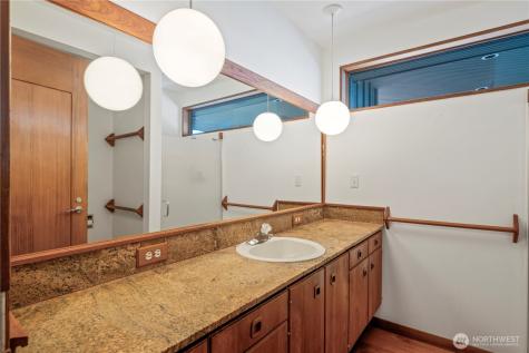 17040 Agate Street NE Bainbridge Island WA 98110