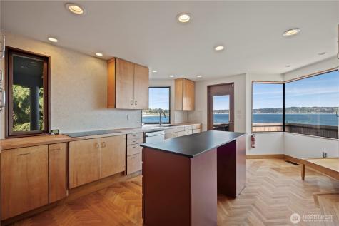 17040 Agate Street NE Bainbridge Island WA 98110