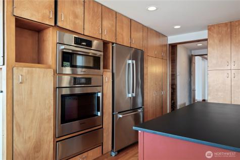 17040 Agate Street NE Bainbridge Island WA 98110