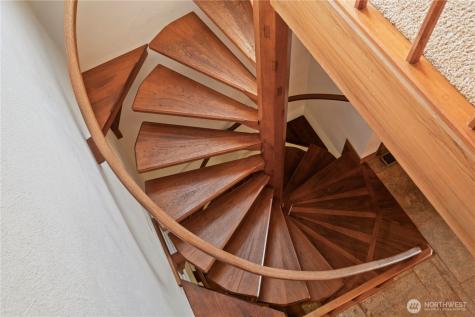17040 Agate Street NE Bainbridge Island WA 98110