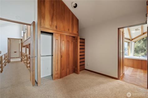 17040 Agate Street NE Bainbridge Island WA 98110