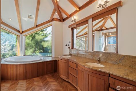 17040 Agate Street NE Bainbridge Island WA 98110