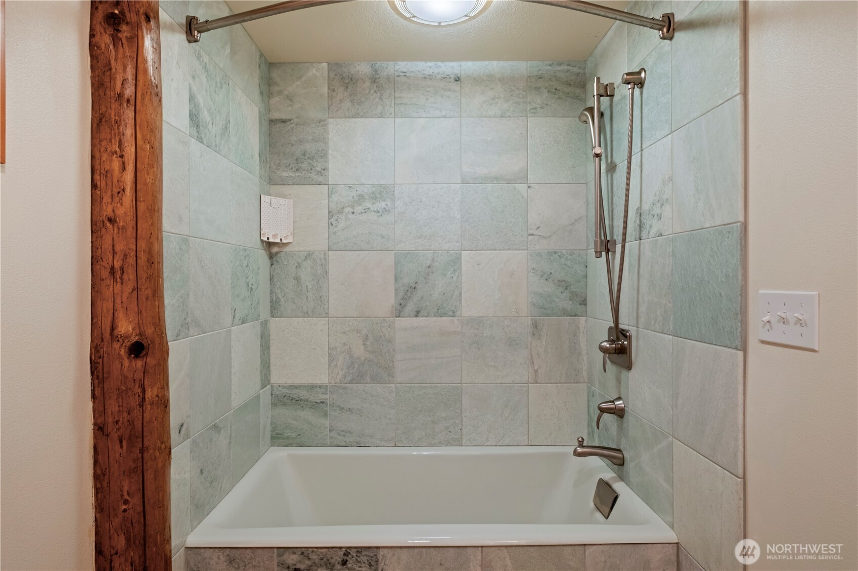 17040 Agate Street NE Bainbridge Island WA 98110