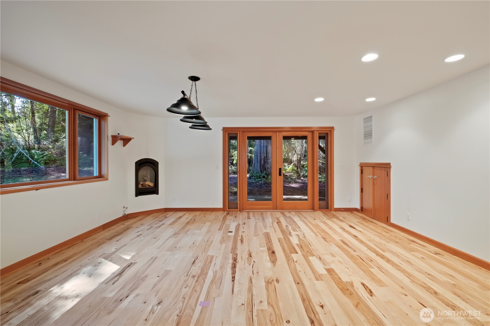 17040 Agate Street NE Bainbridge Island WA 98110