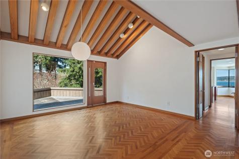 17040 Agate Street NE Bainbridge Island WA 98110