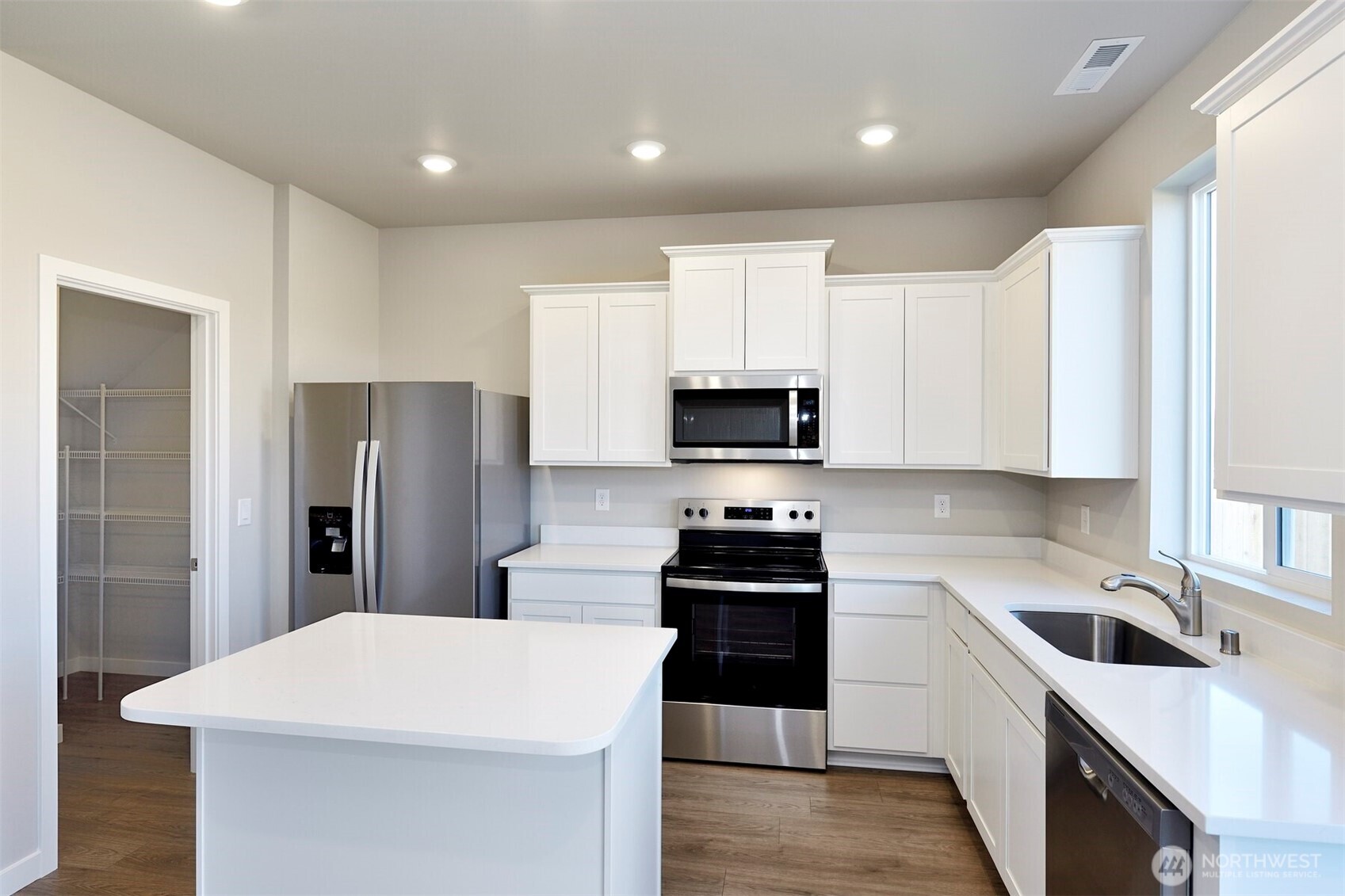 9723 Brown Street SE Yelm WA 98597