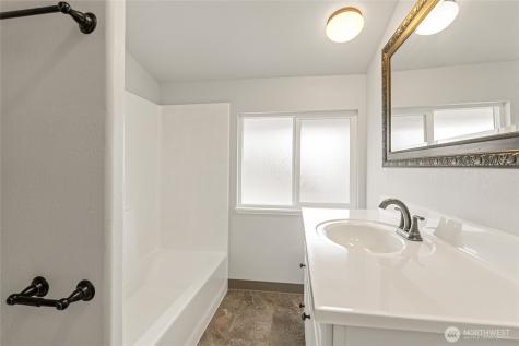 314 3rd Avenue W Omak WA 98841