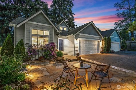 1706 27TH Renton WA 98056