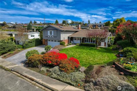 2008 121st Avenue SE Bellevue WA 98005