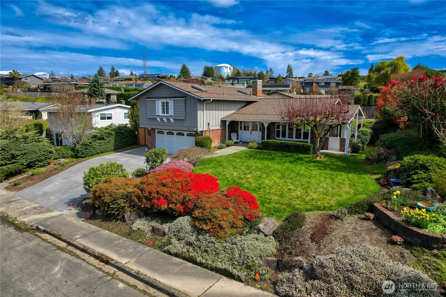 2008 121st Avenue SE Bellevue WA 98005