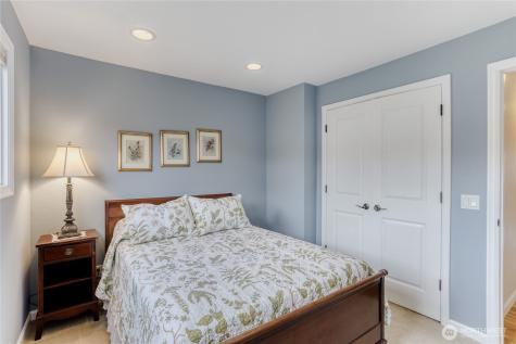 2008 121st Avenue SE Bellevue WA 98005