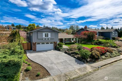 2008 121st Avenue SE Bellevue WA 98005
