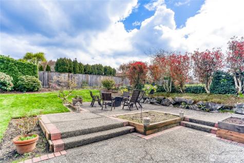2008 121st Avenue SE Bellevue WA 98005