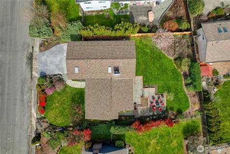 2008 121st Avenue SE Bellevue WA 98005