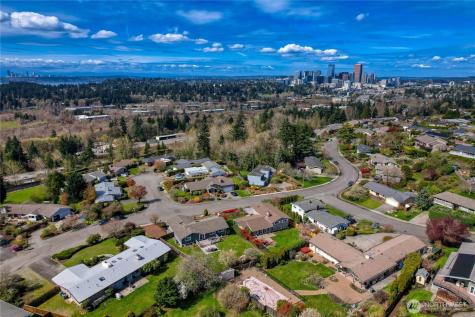 2008 121st Avenue SE Bellevue WA 98005