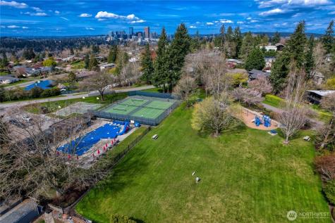 2008 121st Avenue SE Bellevue WA 98005