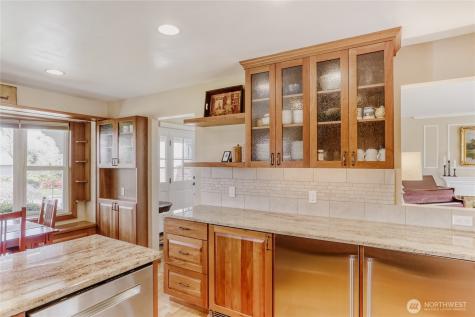 2008 121st Avenue SE Bellevue WA 98005