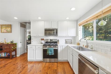 5208 191st Street SW Lynnwood WA 98036