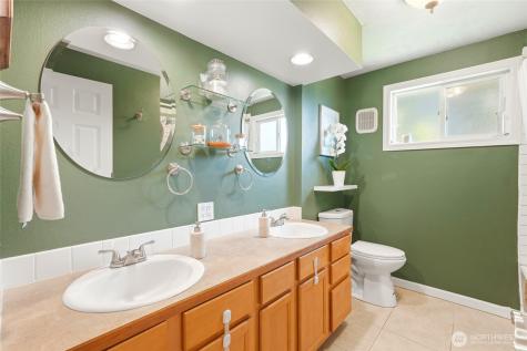 5208 191st Street SW Lynnwood WA 98036