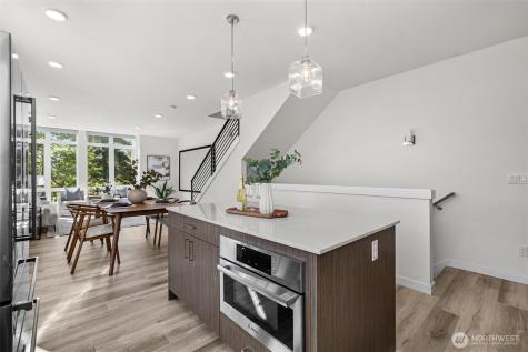 3011 30th Avenue W Seattle WA 98199