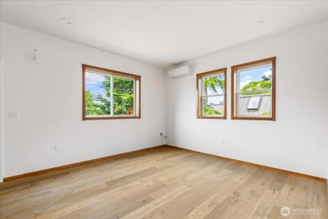 4904 Deception Circle Oak Harbor WA 98277