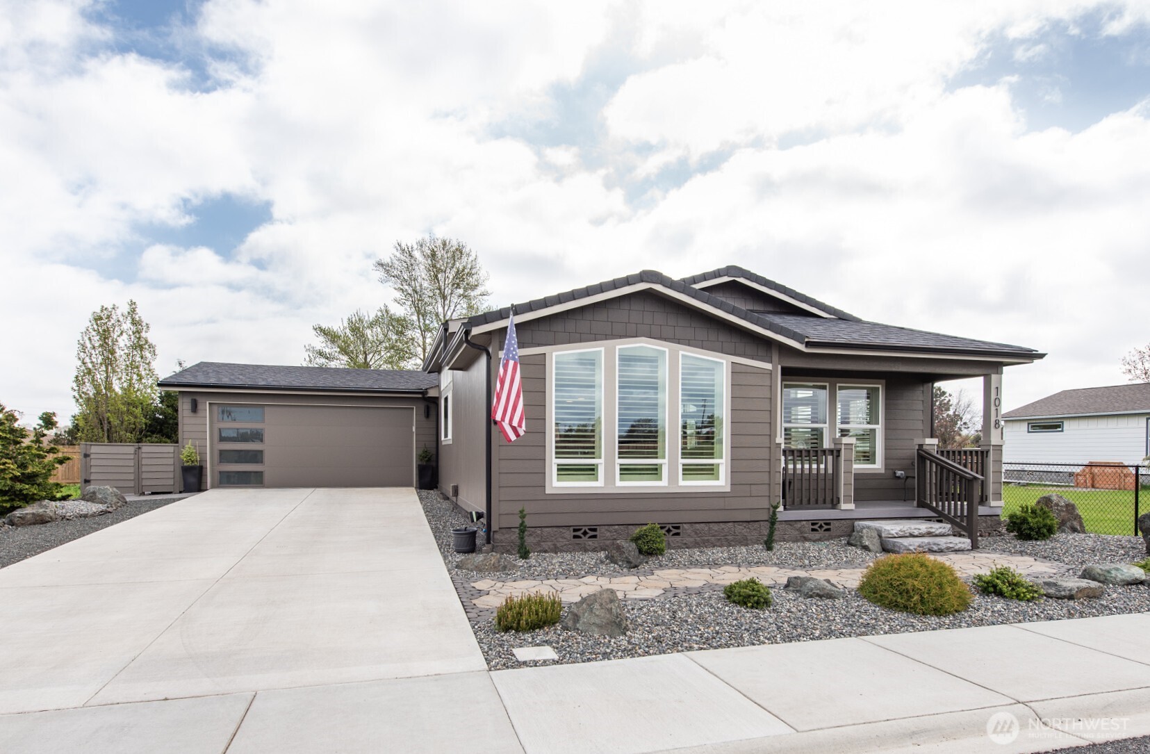 1018 N Violet Avenue Sequim WA 98382