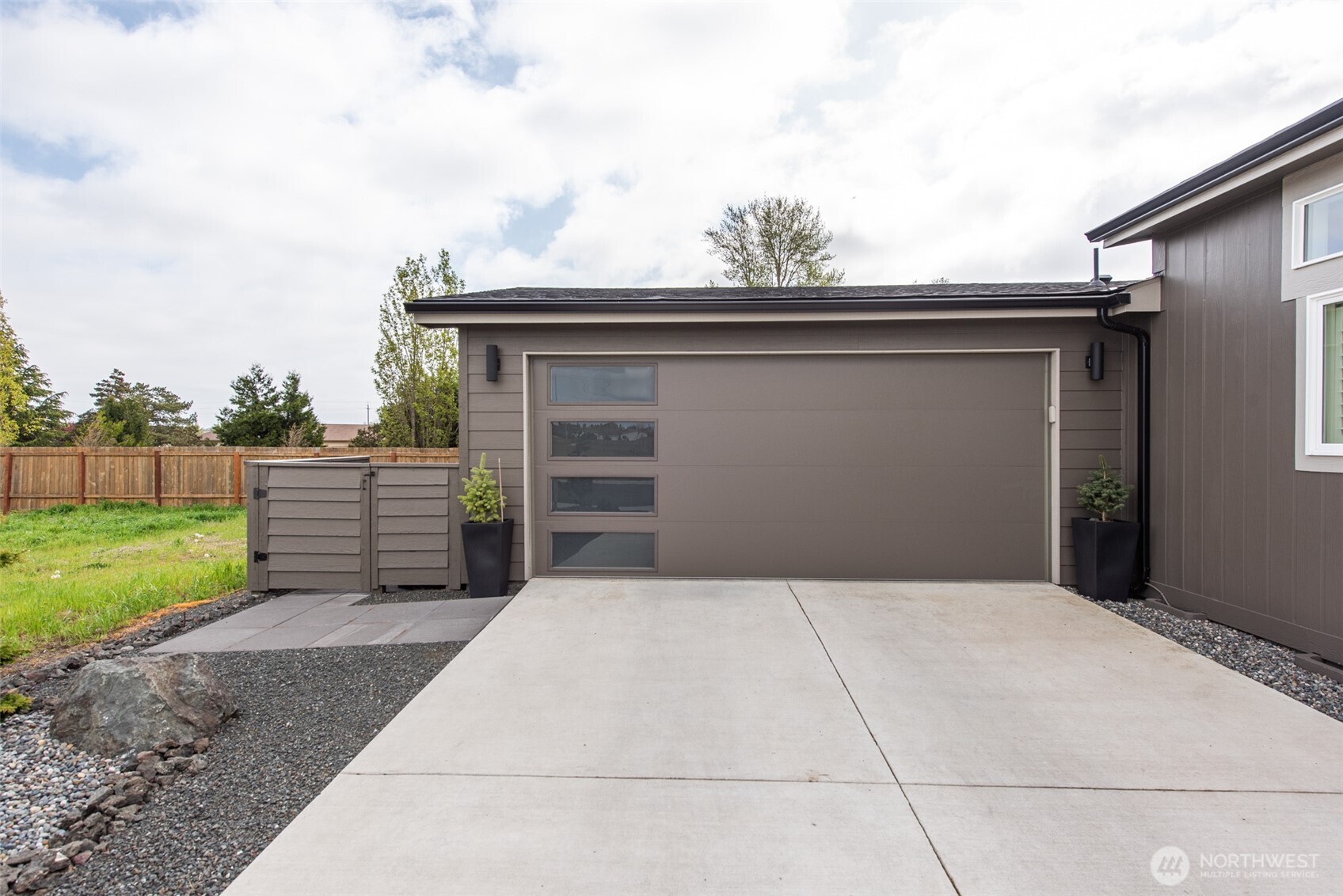 1018 N Violet Avenue Sequim WA 98382