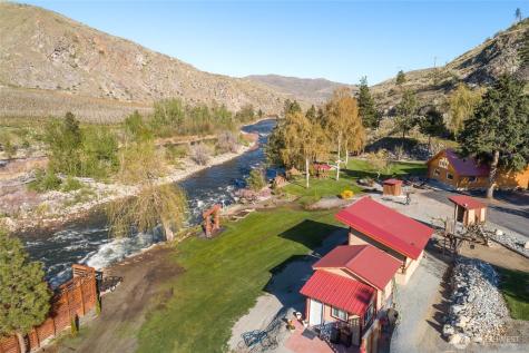 540 Highway 153 Pateros WA 98846