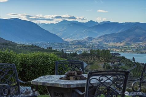 825 Hawks Meadow Road Chelan WA 98816