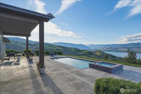 825 Hawks Meadow Road Chelan WA 98816