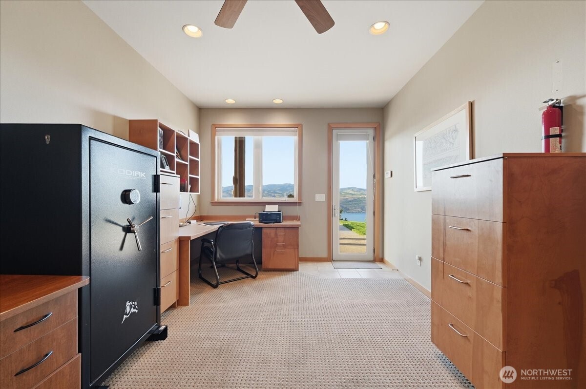 825 Hawks Meadow Road Chelan WA 98816