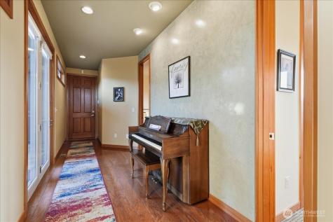 825 Hawks Meadow Road Chelan WA 98816