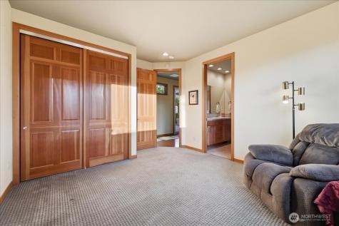 825 Hawks Meadow Road Chelan WA 98816