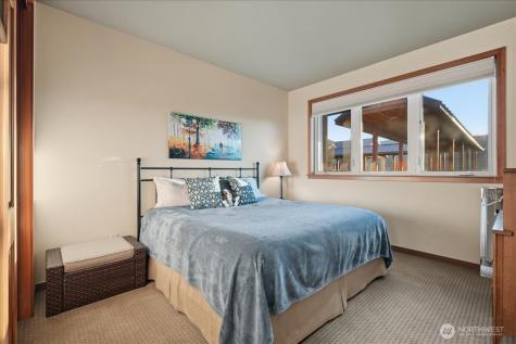 825 Hawks Meadow Road Chelan WA 98816