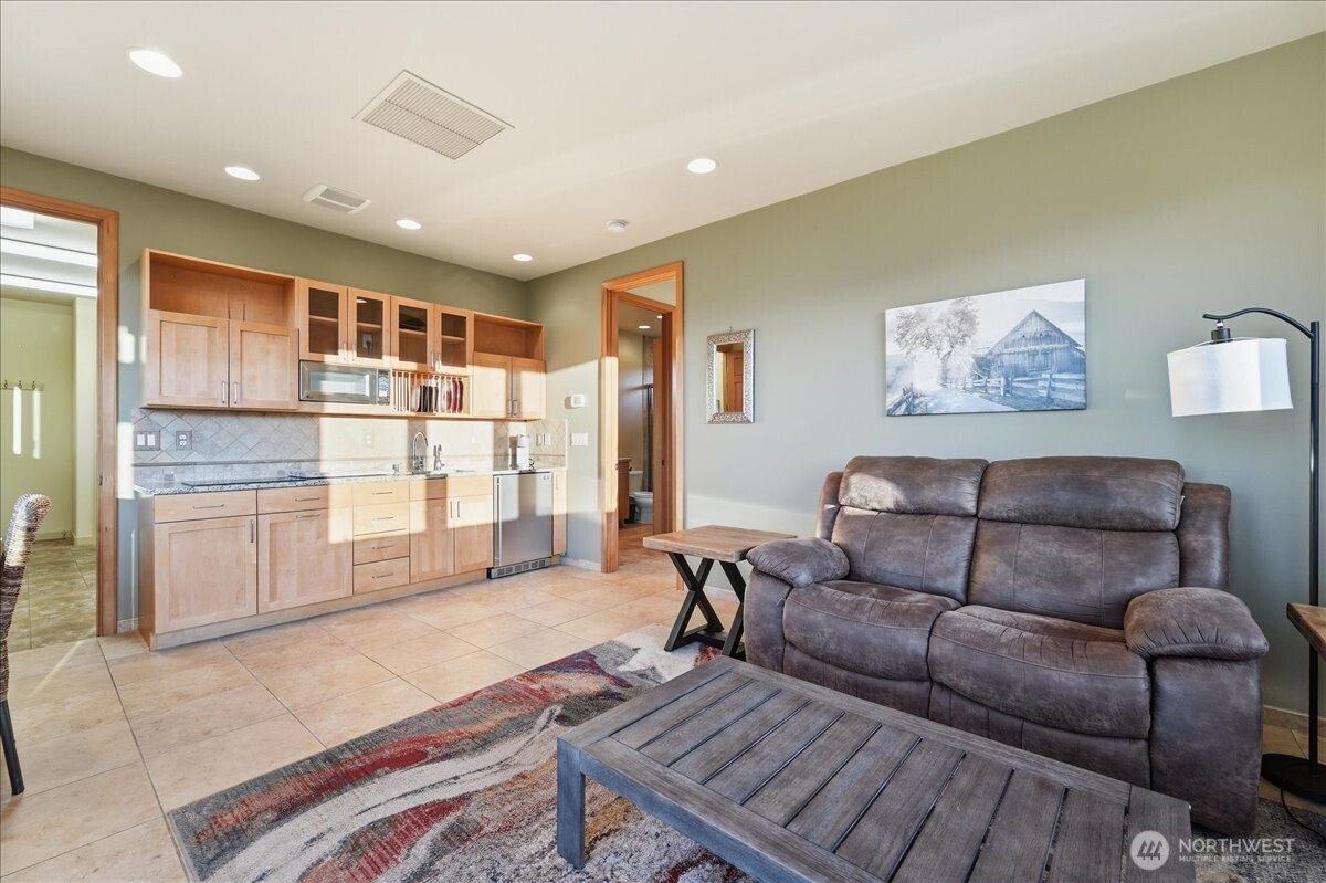 825 Hawks Meadow Road Chelan WA 98816