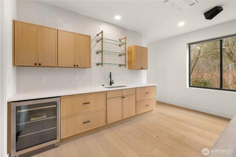 300 SE 208th Street Bothell WA 98012