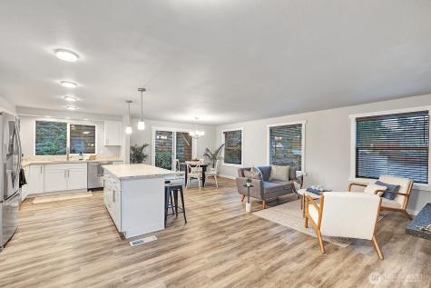 7843 NE 146th Street Kenmore WA 98028