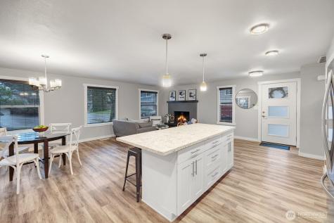 7843 NE 146th Street Kenmore WA 98028