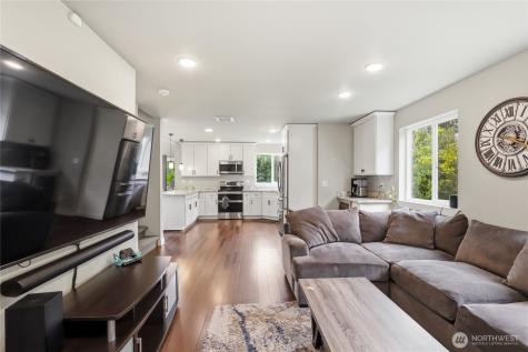 1521 Bertha Avenue NW Bremerton WA 98312