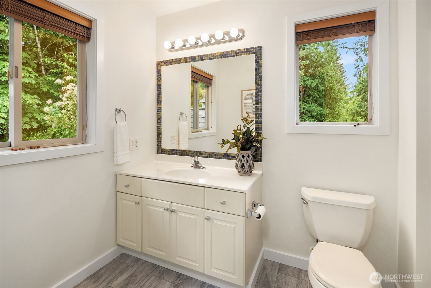 211 210th Avenue NE Sammamish WA 98074