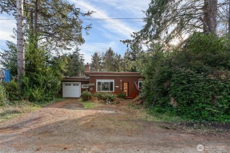 1408 250th Place Ocean Park WA 98640