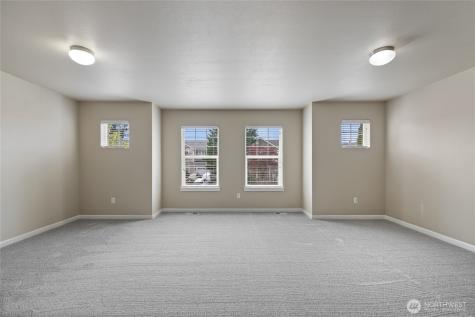 18623 111th Avenue E Puyallup WA 98374
