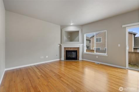 18623 111th Avenue E Puyallup WA 98374